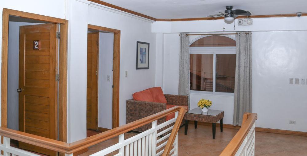 The Pub Hotel Olongapo Exterior foto